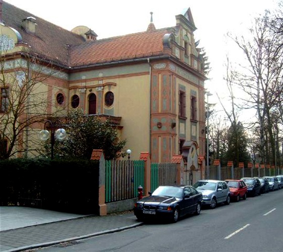 Fraternity house in Erlangen 01