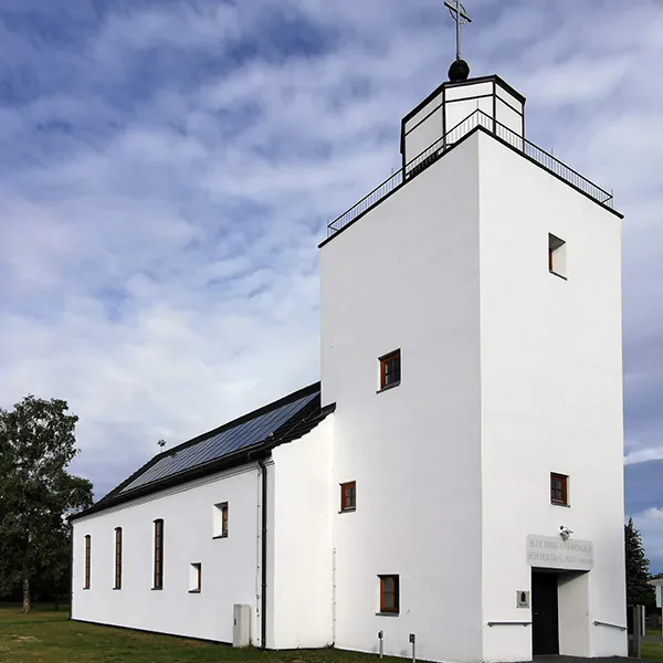 St. Petri Kirche in Mönkebude, Deutschland - Sanierung nach Rotalgenbefall